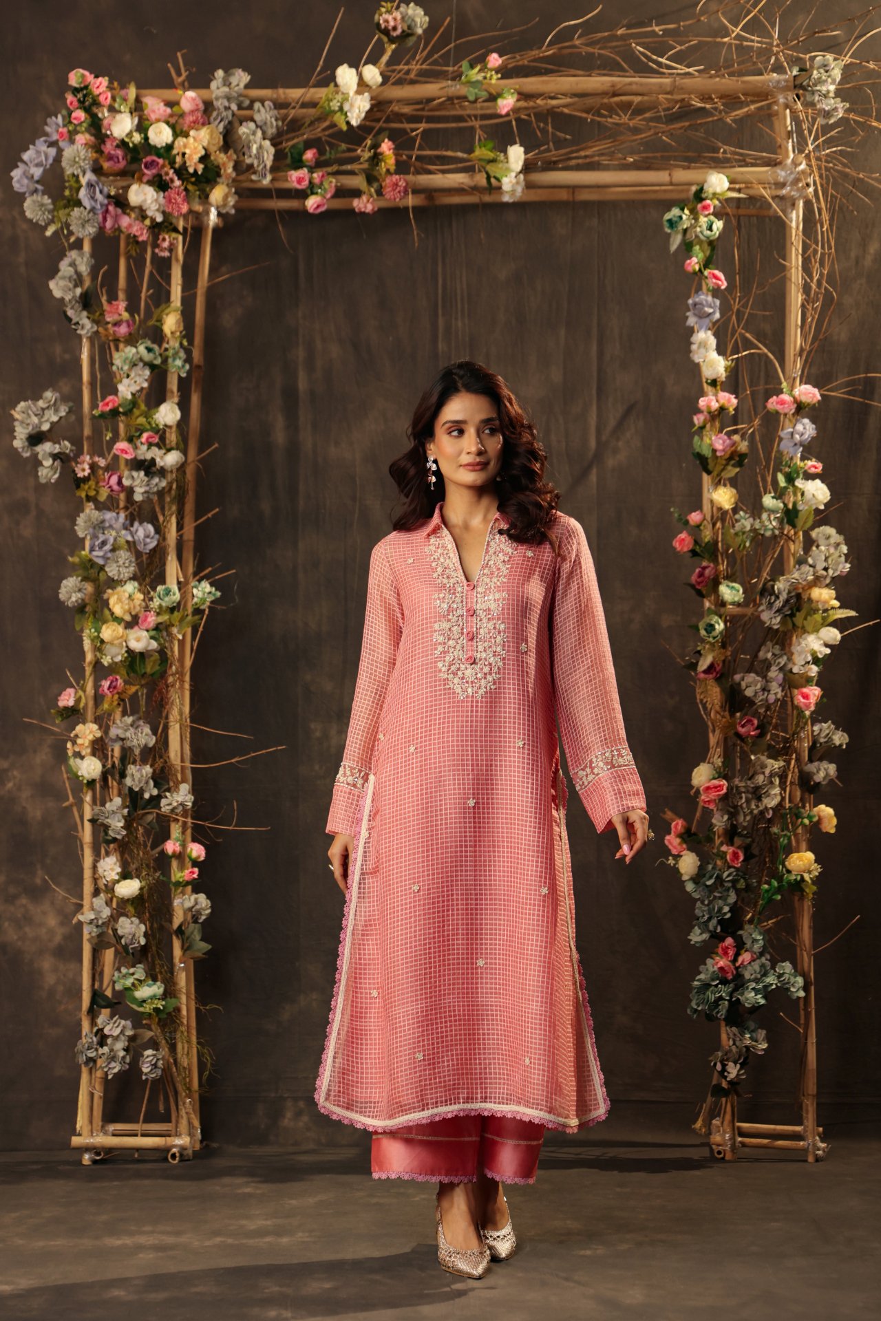 Pink Collar Kurta Set