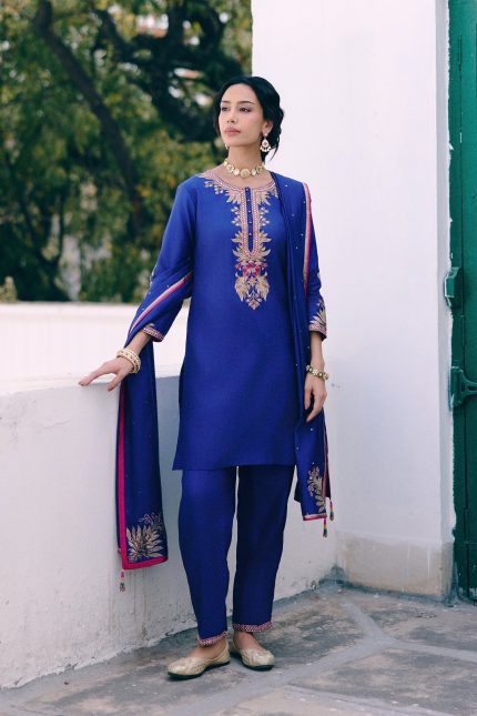 Neel Mor Kurta Set