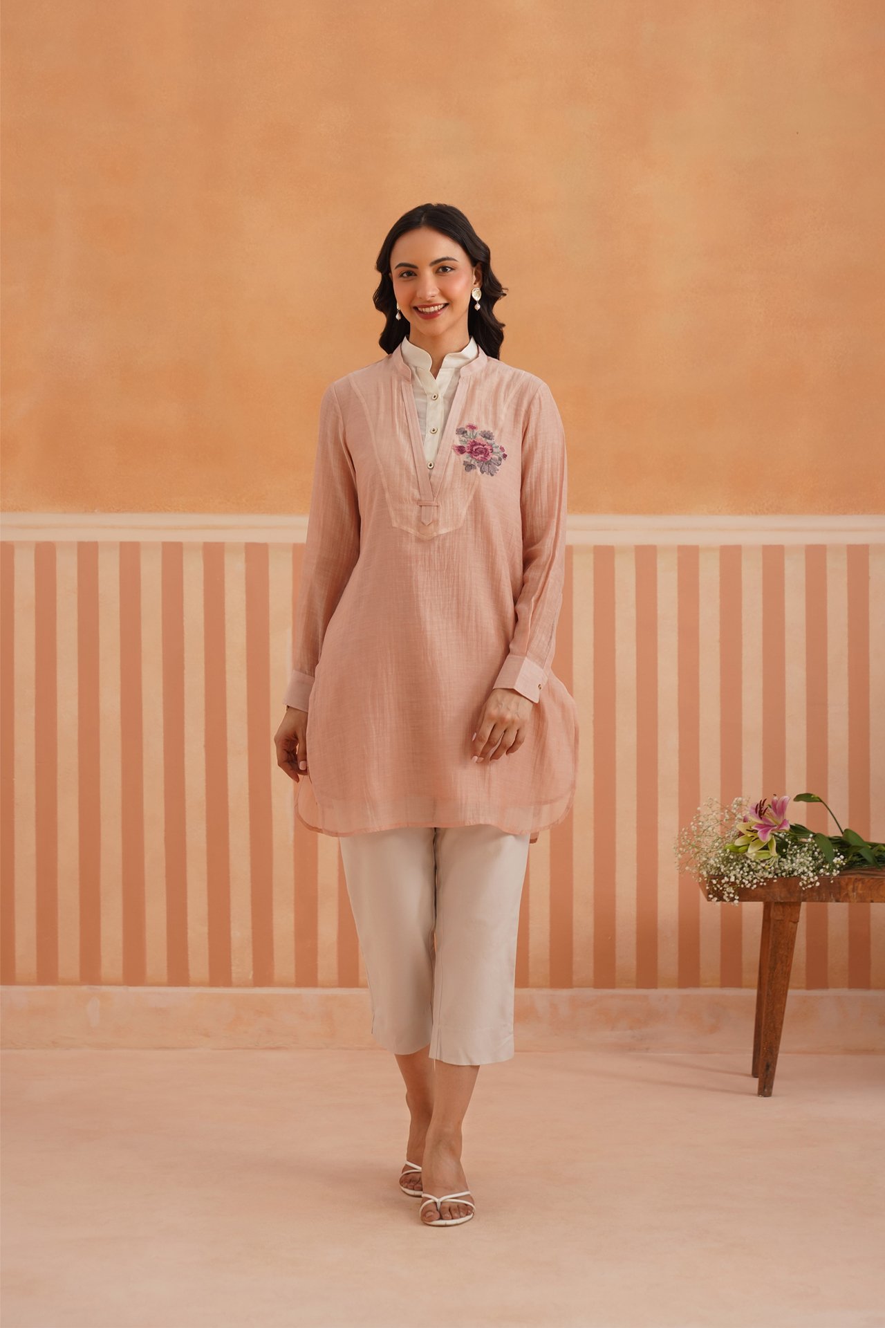 double-collar-tunic-with-floral-motif-embroidery