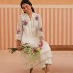 ivory-v-neck-kurta-set-with-sage-green-lace-accents
