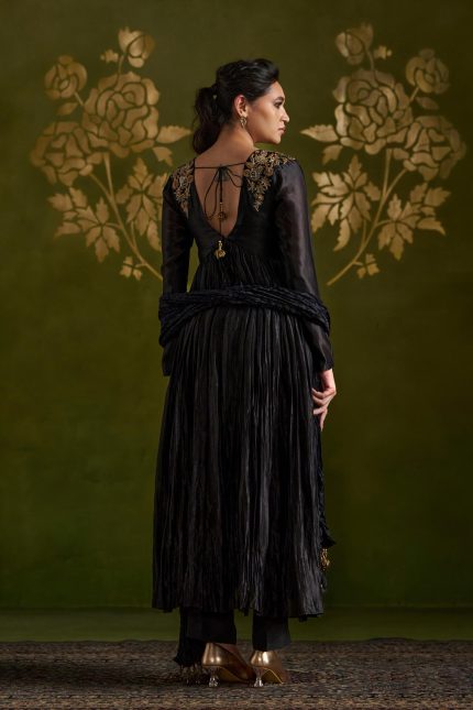 Romila Set