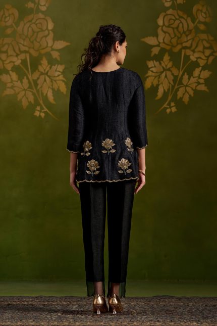 Rohisha Set