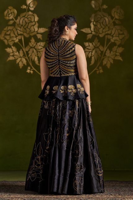 Roshali Lehenga set