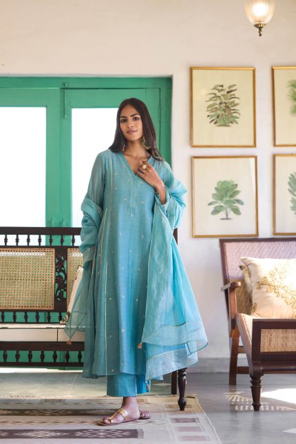 Maddham Dhoop Chaon Kurta Set