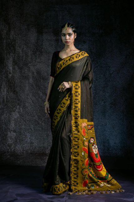 Mangalmurti Maati Metallic Saree
