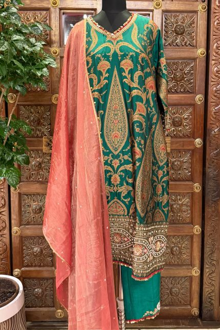Bottle Green Highlighted Banarasi Kurta With Straight Pants & Dupatta