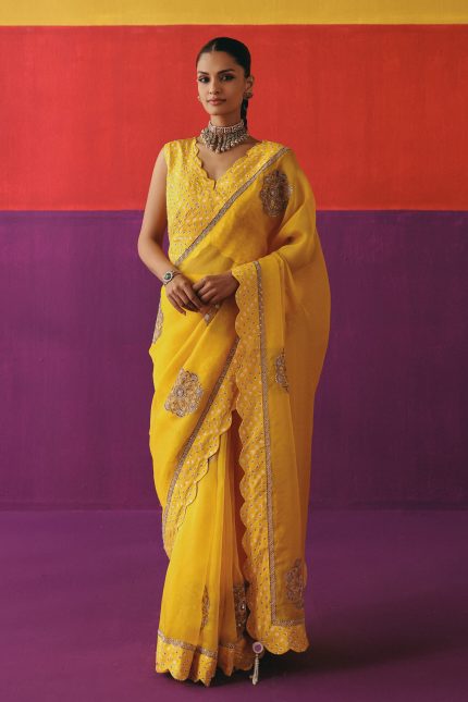 Mandala Surajmukhi Saree